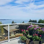 Hov B&B House -Hospitality Ocean View Victoria-