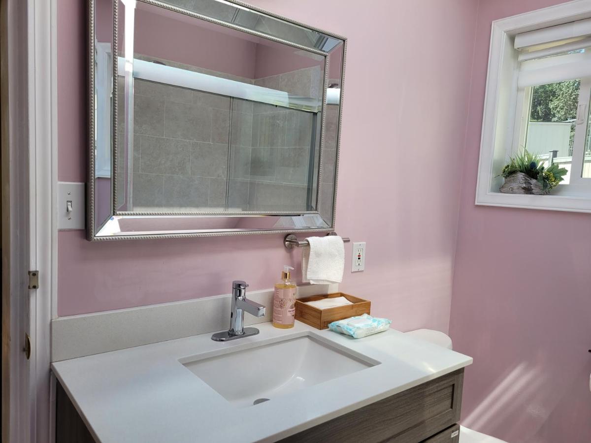 Homestay Hov B&B House -Hospitality Ocean View Victoria- Victoria